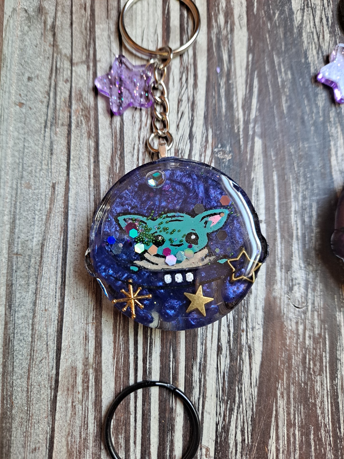 Baby green bean resin shaker keychain