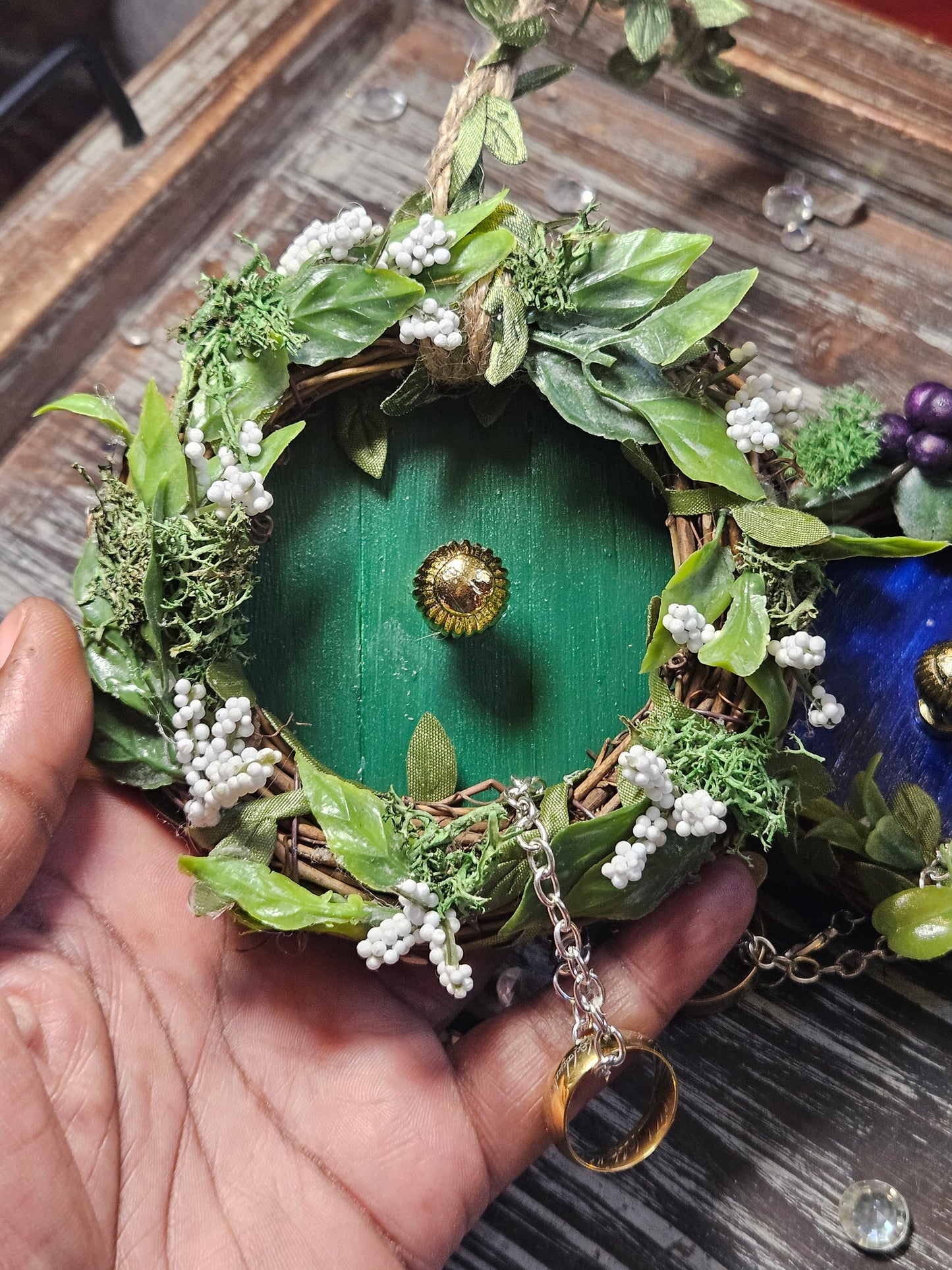 Mini shire door wreath